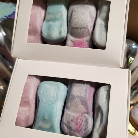 Home Made Candles - Picture 5 of 9